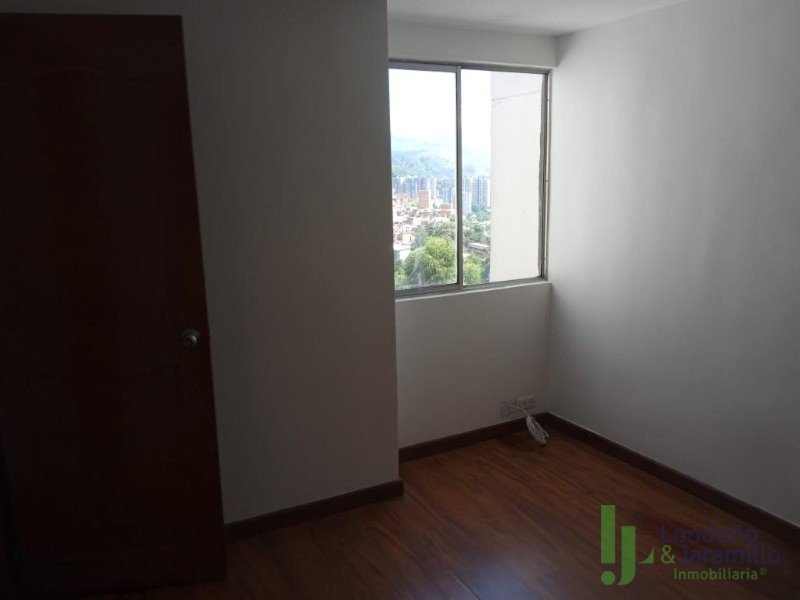 Apartamento en venta en Rodeo Alto, Medellín · foto 4 de 17