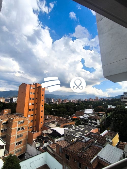 Apartamento de 3 alcobas en venta en Laureles, Medellín, 99 m² · foto 5 de 22