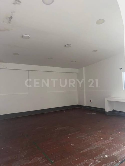 Casa de 14 alcobas en arriendo en Barzal Bajo Sur, Villavicencio, 350 m² · foto 9 de 10