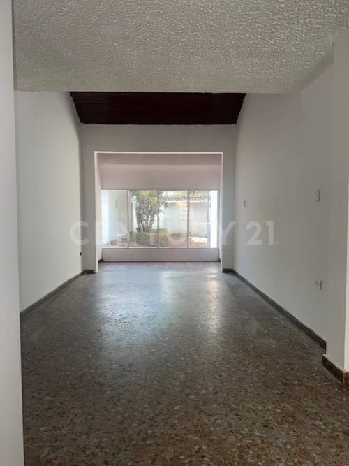 Casa de 14 alcobas en arriendo en Barzal Bajo Sur, Villavicencio, 350 m² · foto 10 de 10