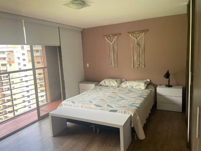 Apartamento de 2 alcobas en arriendo en El Poblado, Medellín, 101 m² · foto 11 de 14