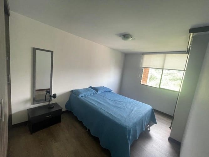 Apartamento de 2 alcobas en arriendo en El Poblado, Medellín, 101 m² · foto 14 de 14