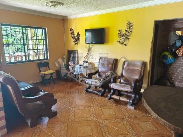 Casa de 6 alcobas en arriendo en Guatiguara, Piedecuesta, 1975 m² · foto 2 de 15