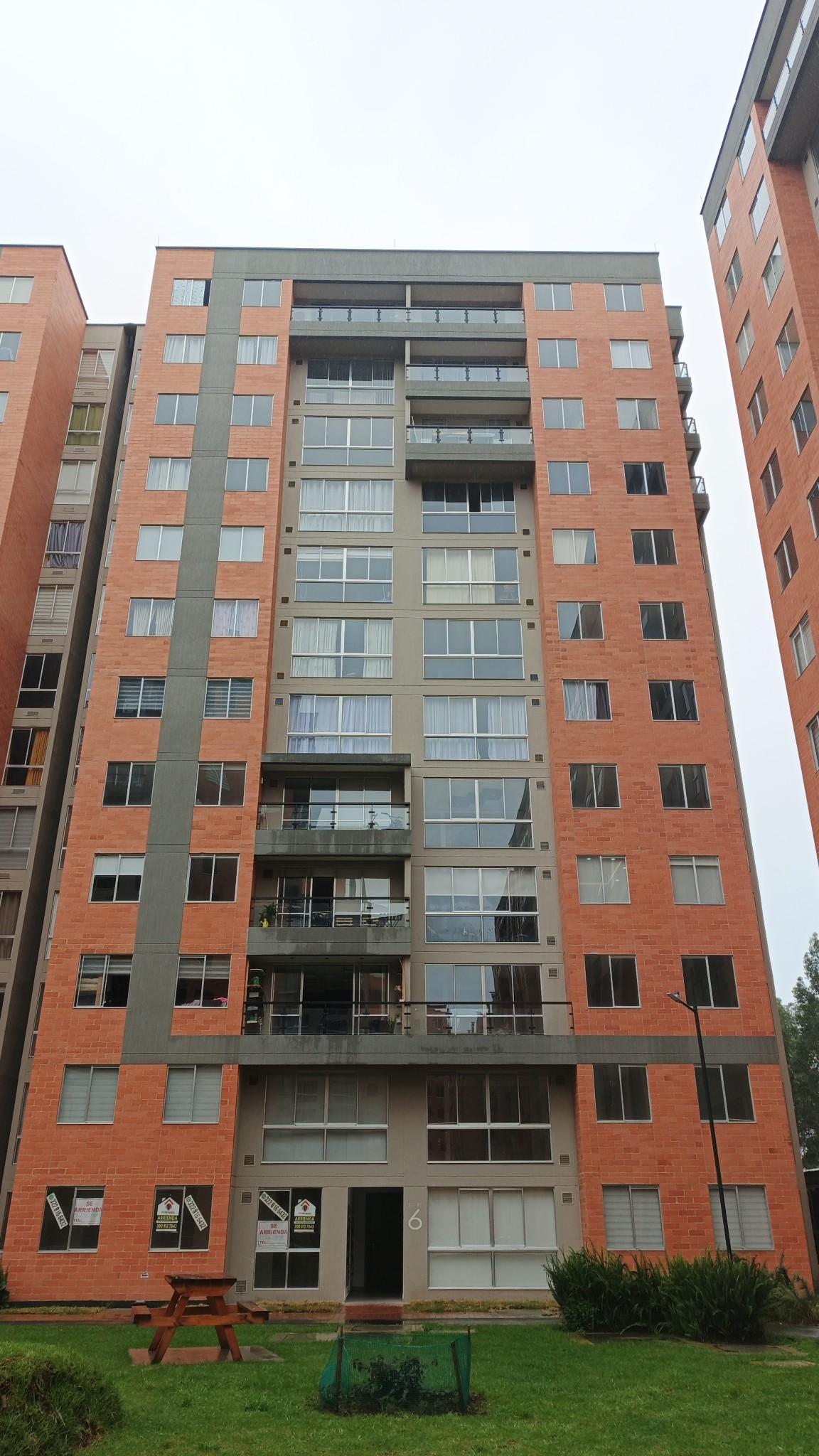 Apartamento en arriendo en Cr Cerezo Novaterra, Mosquera · foto 2 de 24