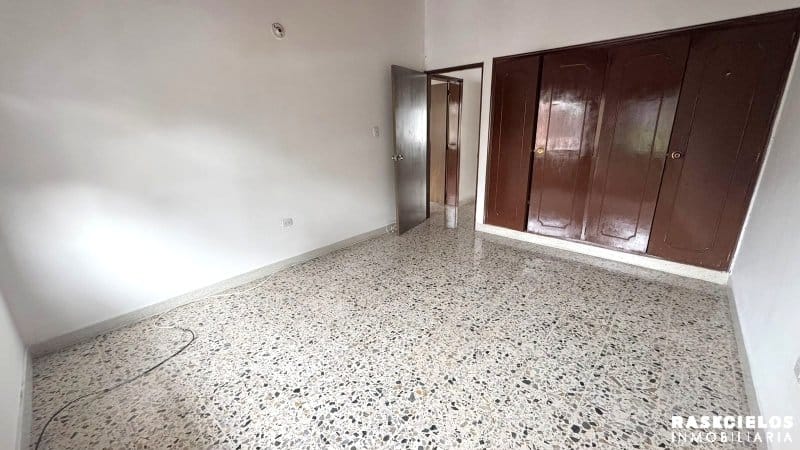Apartamento de 3 alcobas en arriendo en Laureles, Medellín, 100 m² · foto 9 de 11