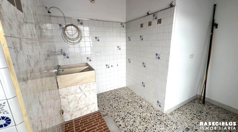 Apartamento de 3 alcobas en arriendo en Laureles, Medellín, 100 m² · foto 11 de 11