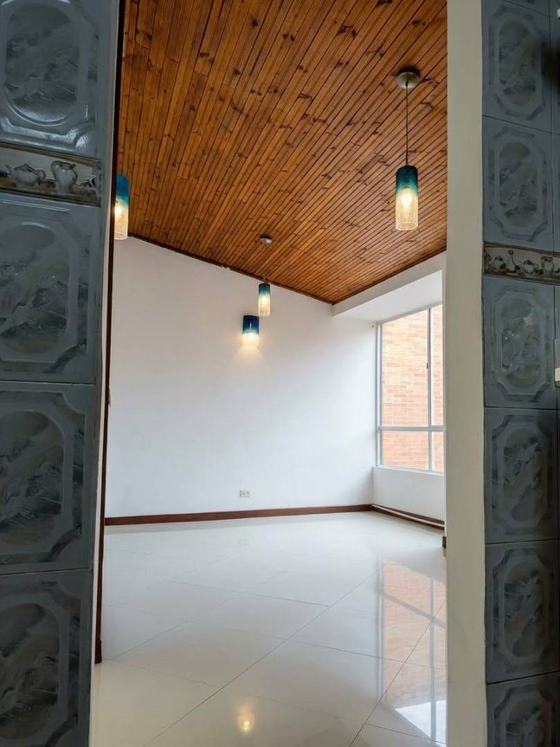 Apartamento en venta en Ciudad Alsacia, Bogotá · foto 3 de 24