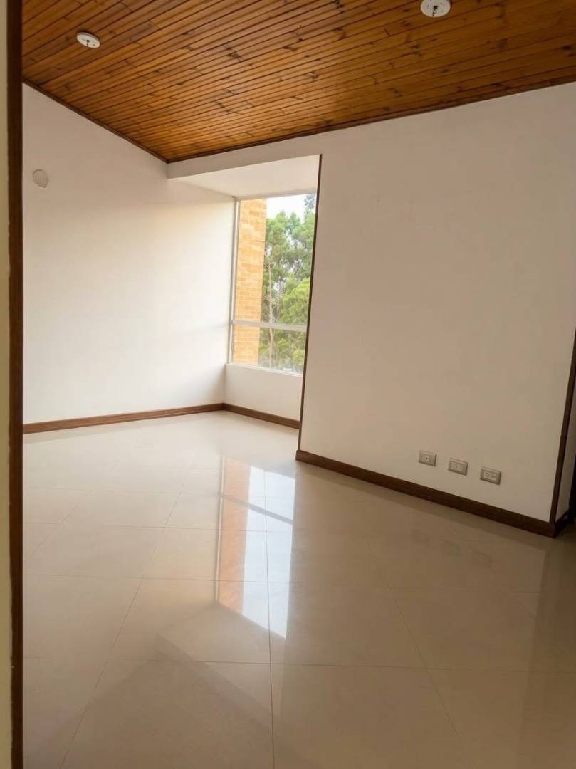 Apartamento en venta en Ciudad Alsacia, Bogotá · foto 5 de 24