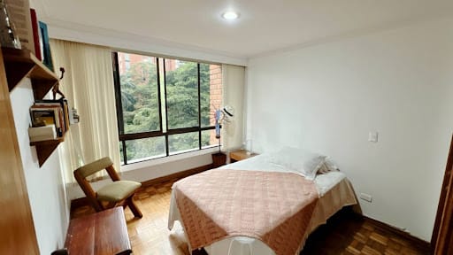 Apartamento de 3 alcobas en arriendo en La Aguacatala, Medellín, 150 m² · foto 17 de 24