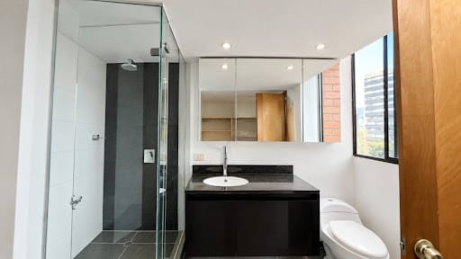 Apartamento de 3 alcobas en arriendo en La Aguacatala, Medellín, 150 m² · foto 23 de 24