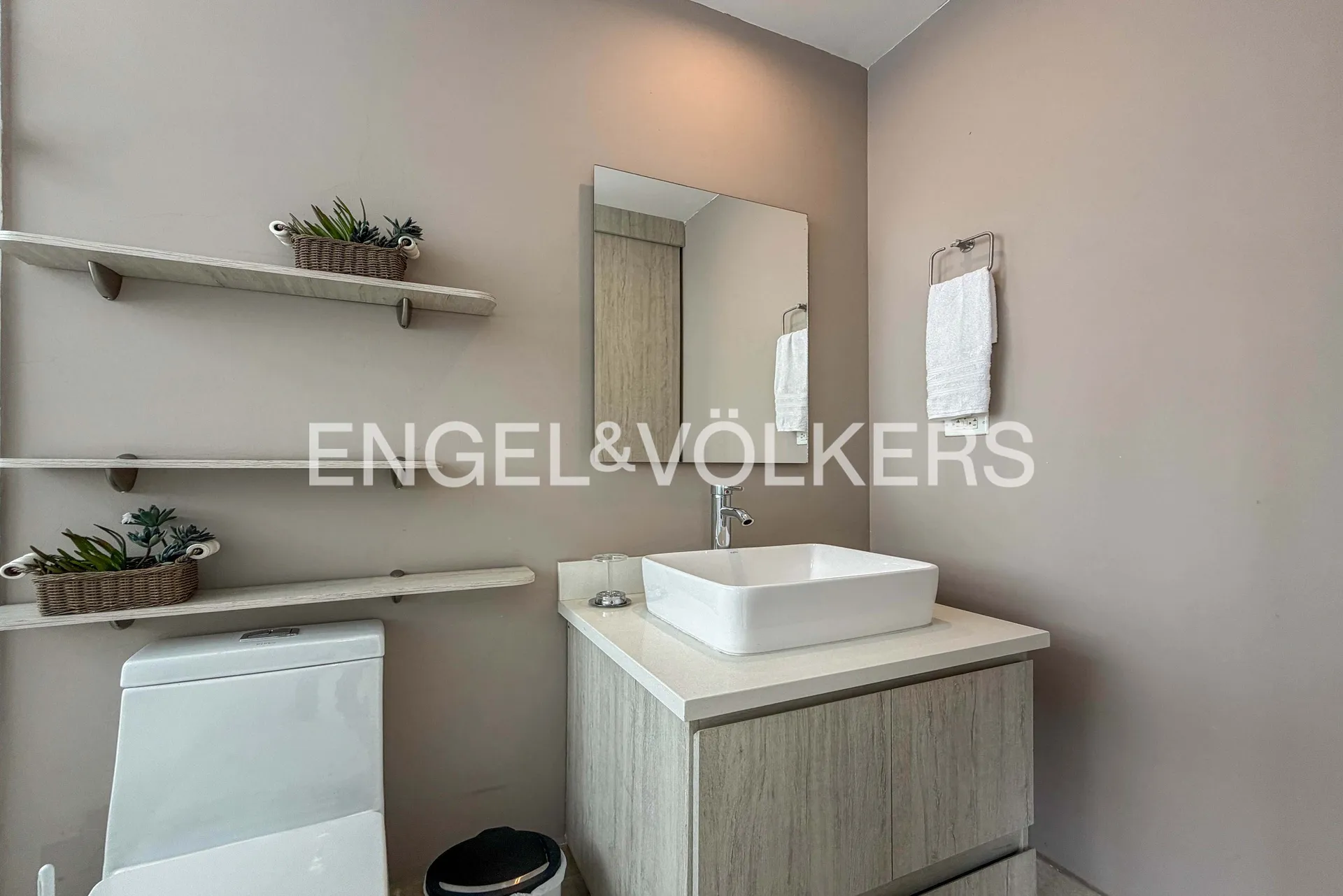 Apartamento en arriendo en Lalinde, Medellín · foto 13 de 18