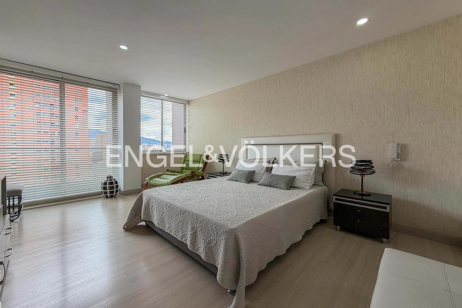 Apartamento en arriendo en Lalinde, Medellín · foto 9 de 18