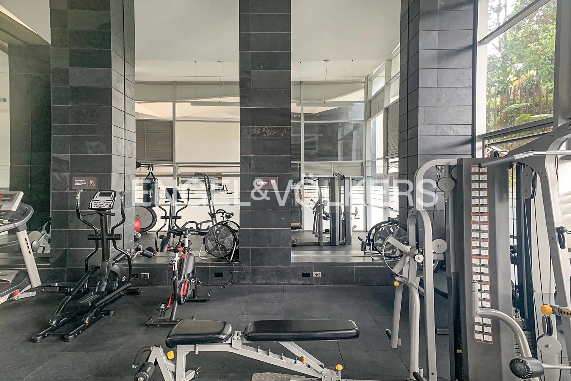 Apartamento en arriendo en Los Balsos, Medellín · foto 16 de 18