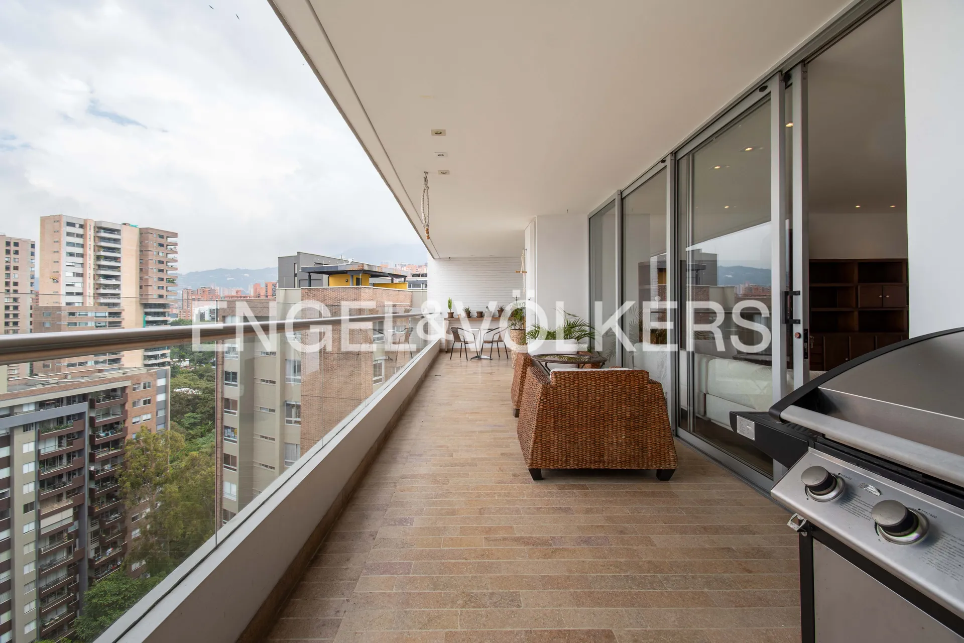 Apartamento en arriendo en Los Balsos, Medellín · foto 7 de 18