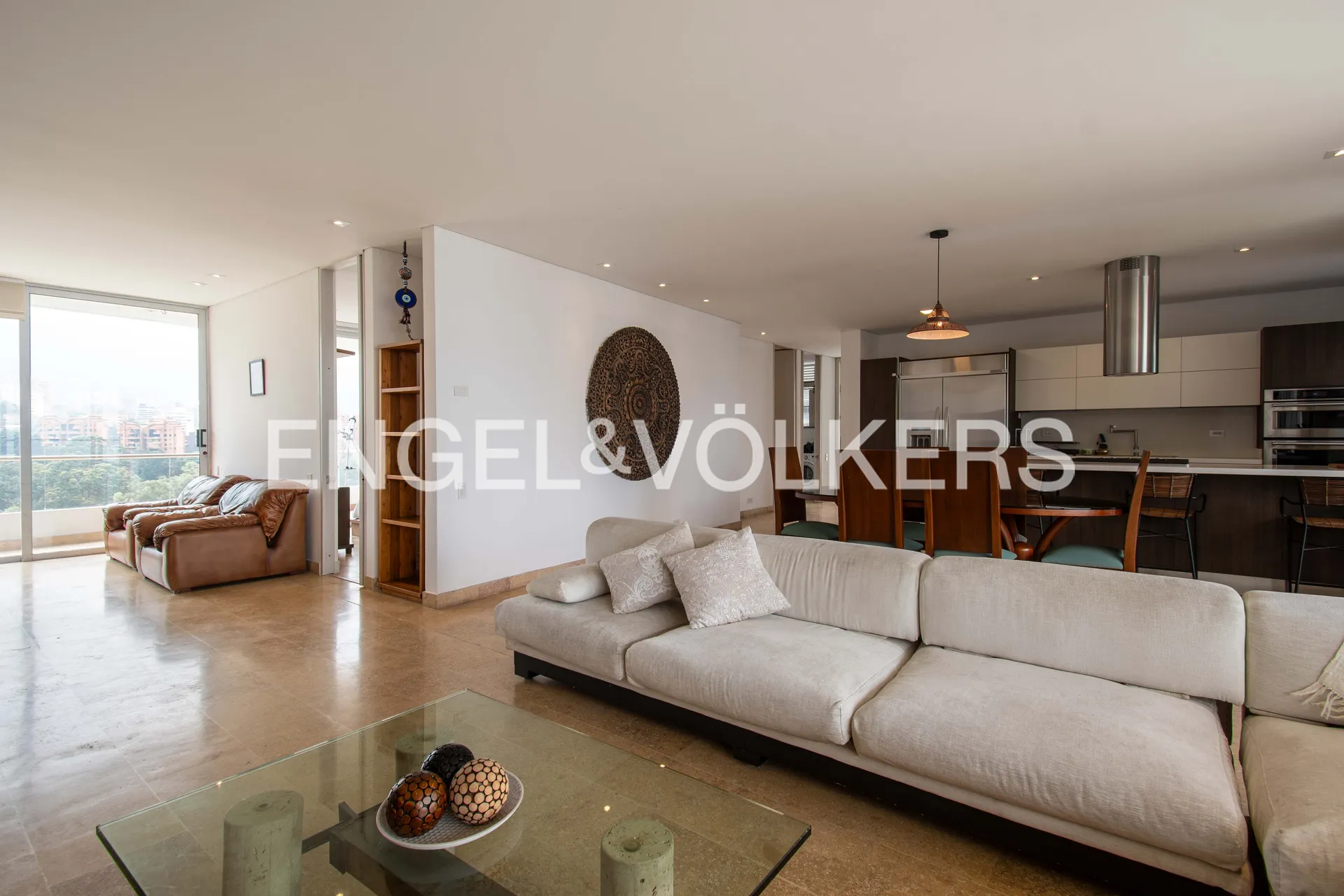 Apartamento en arriendo en Los Balsos, Medellín · foto 2 de 18