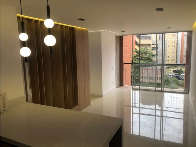 Apartamento de 3 alcobas en venta en Valle Del Lili, Cali, 62 m² · foto 2 de 22