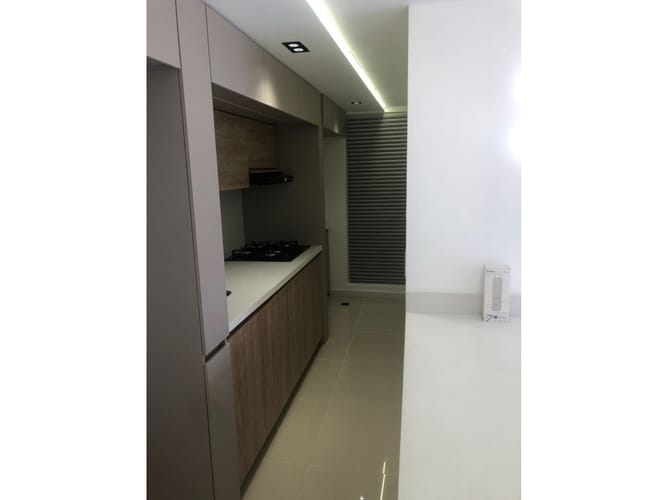 Apartamento de 3 alcobas en venta en Valle Del Lili, Cali, 62 m² · foto 3 de 22