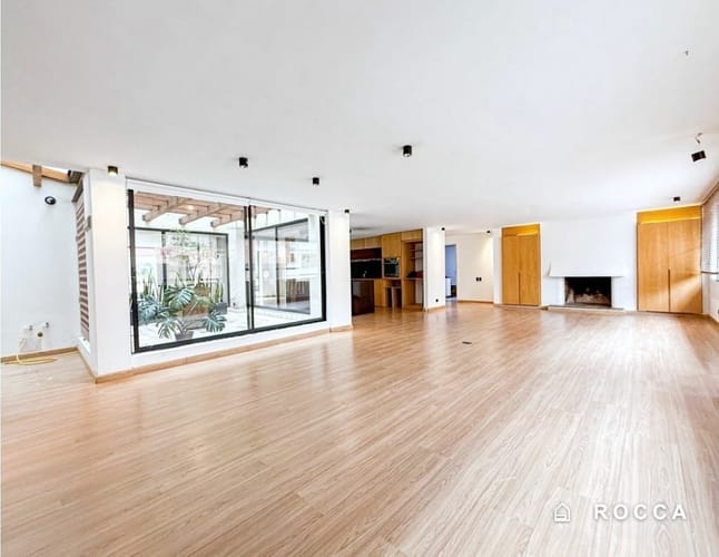 Apartamento de 2 alcobas en arriendo en Santa Barbara, Bogotá, 200 m² · foto 11 de 11