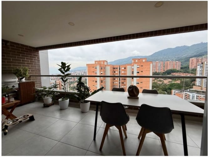 Apartamento de 2 alcobas en venta en Loma De Las Brujas, Medellín, 96 m² · foto 15 de 15