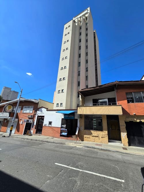 Apartamento en venta en Boston, Medellín · foto 2 de 10