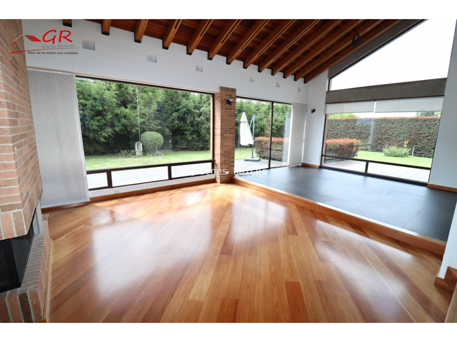 Casa de 4 alcobas en arriendo en Pueblo Viejo, Cota, 514 m² · foto 5 de 24