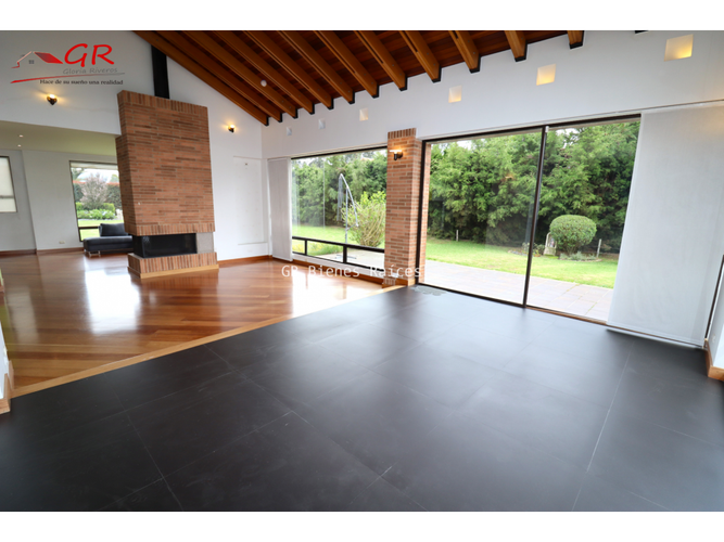 Casa de 4 alcobas en arriendo en Pueblo Viejo, Cota, 514 m² · foto 6 de 24
