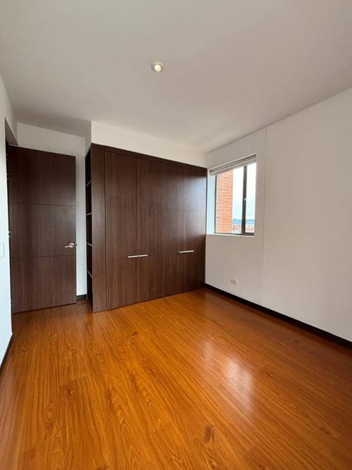 Apartamento de 3 alcobas en venta en Colina Campestre, Bogotá, 108 m² · foto 8 de 23