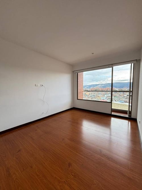 Apartamento de 3 alcobas en venta en Colina Campestre, Bogotá, 108 m² · foto 9 de 23