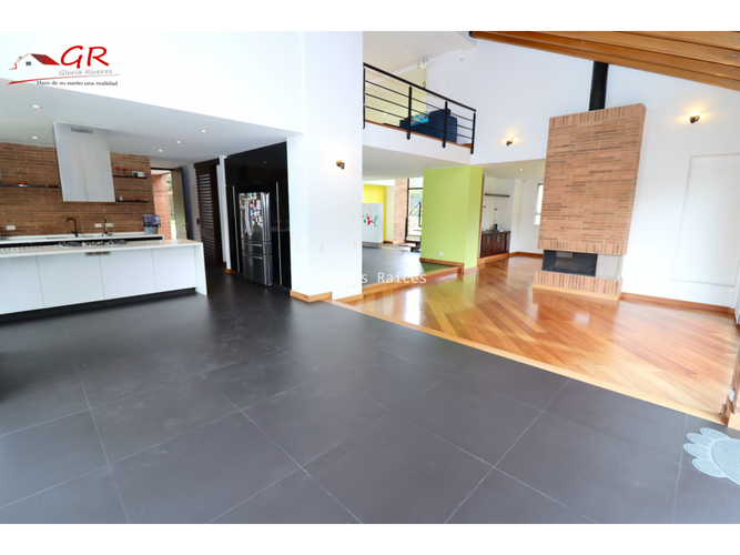 Casa de 4 alcobas en arriendo en Pueblo Viejo, Cota, 514 m² · foto 11 de 24