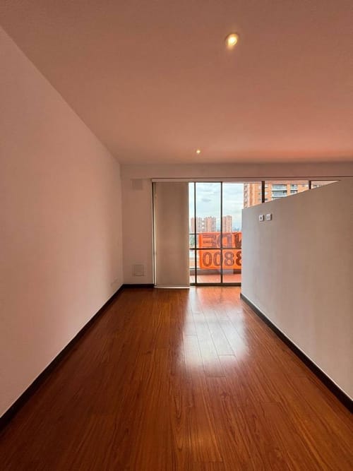 Apartamento de 3 alcobas en venta en Colina Campestre, Bogotá, 108 m² · foto 16 de 23