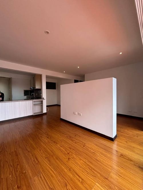 Apartamento de 3 alcobas en venta en Colina Campestre, Bogotá, 108 m² · foto 18 de 23