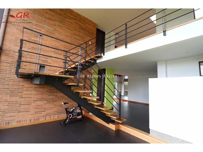 Casa de 4 alcobas en arriendo en Pueblo Viejo, Cota, 514 m² · foto 13 de 24