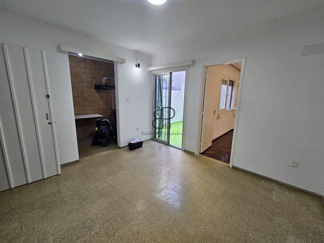 Alquiler Apartamento 1 Dormitorio Buceo con patio · Foto 2