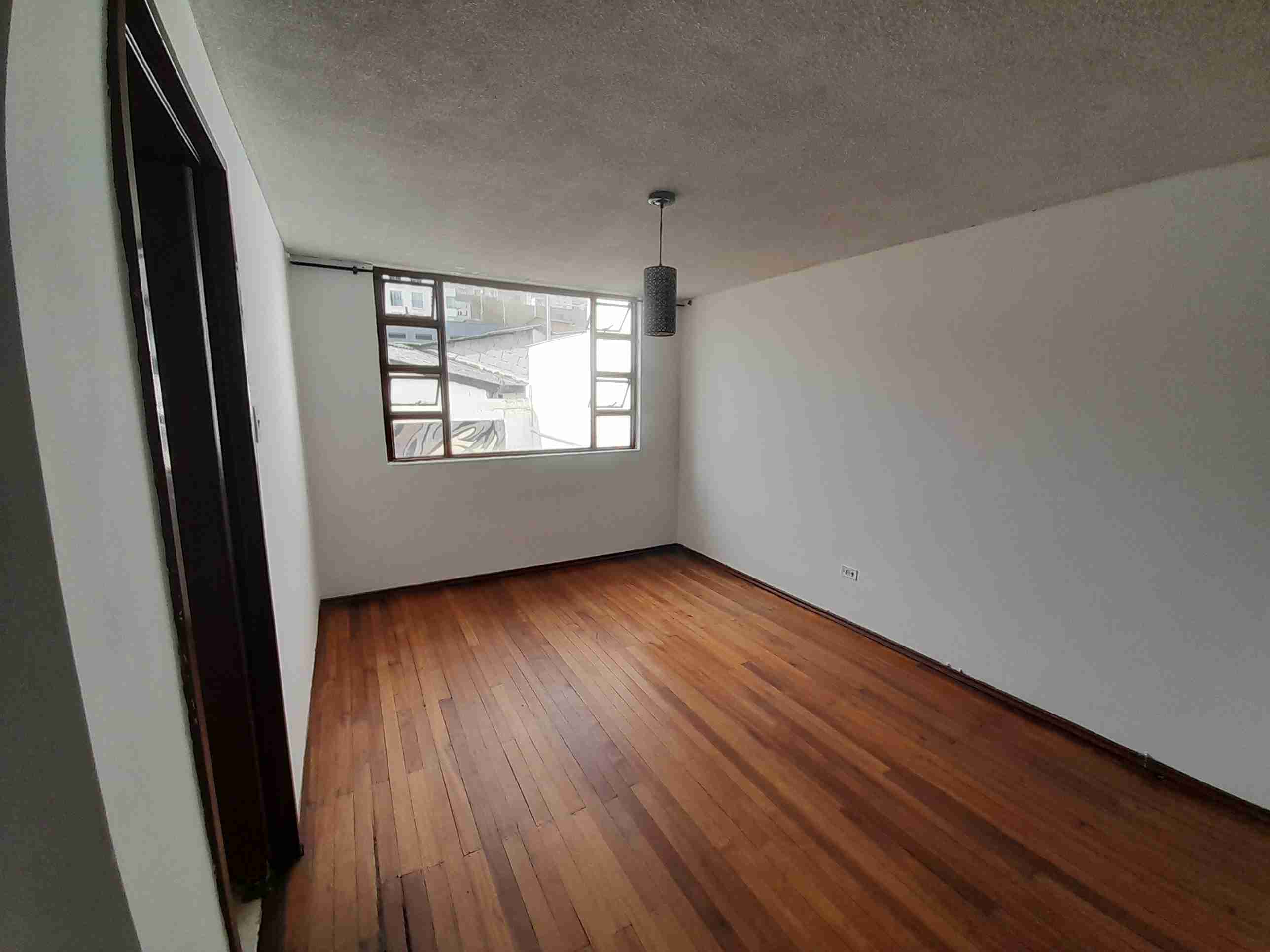 Casa en arriendo en La Rambla, Manizales · foto 2 de 24