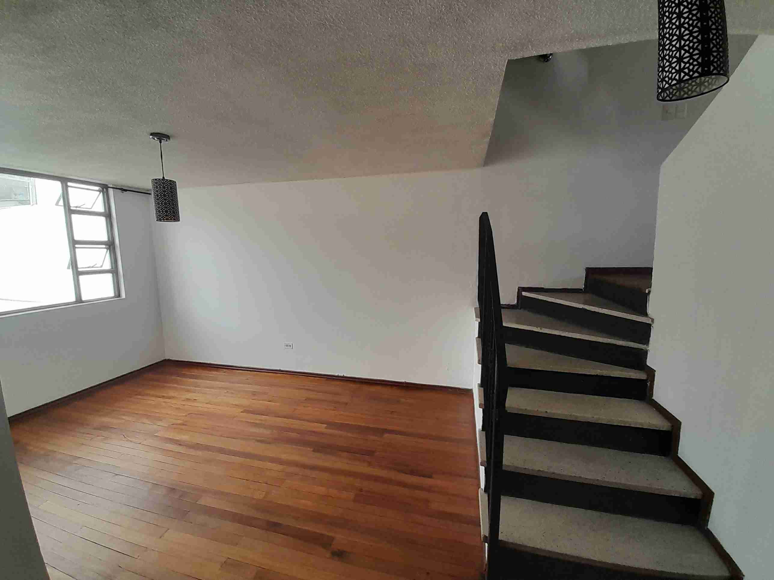Casa en arriendo en La Rambla, Manizales · foto 3 de 24