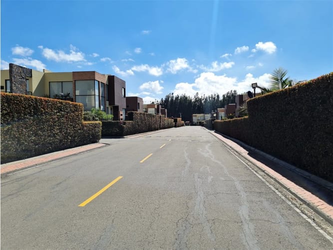 Casa de 4 alcobas en arriendo en Cota, 380 m² · foto 23 de 23