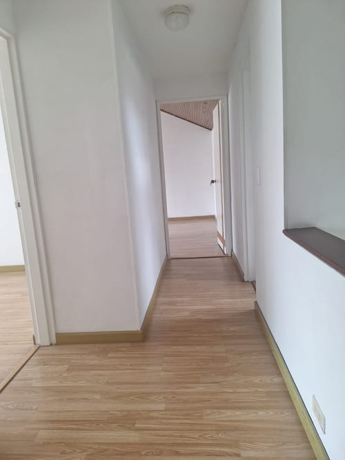 Casa de 5 alcobas en arriendo en Alhambra, Bogotá, 230 m² · foto 8 de 12