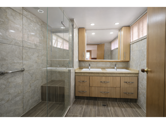 Apartamento de 3 alcobas en venta en Castropol, Medellín, 224 m² · foto 9 de 24