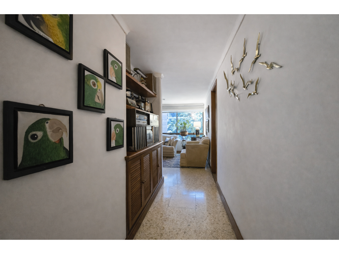 Apartamento de 3 alcobas en venta en Castropol, Medellín, 224 m² · foto 19 de 24