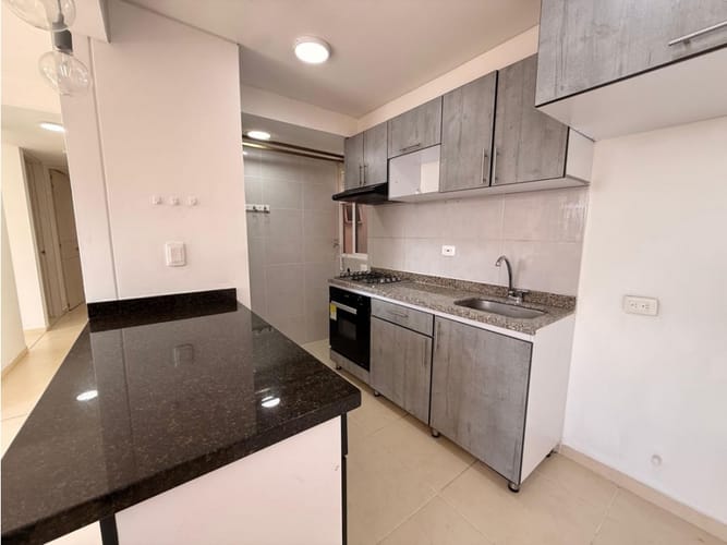 Apartamento de 3 alcobas en venta en Valle Del Lili, Cali, 66 m² · foto 4 de 13