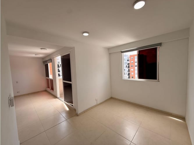 Apartamento de 3 alcobas en venta en Valle Del Lili, Cali, 66 m² · foto 7 de 13