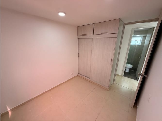 Apartamento de 3 alcobas en venta en Valle Del Lili, Cali, 66 m² · foto 9 de 13