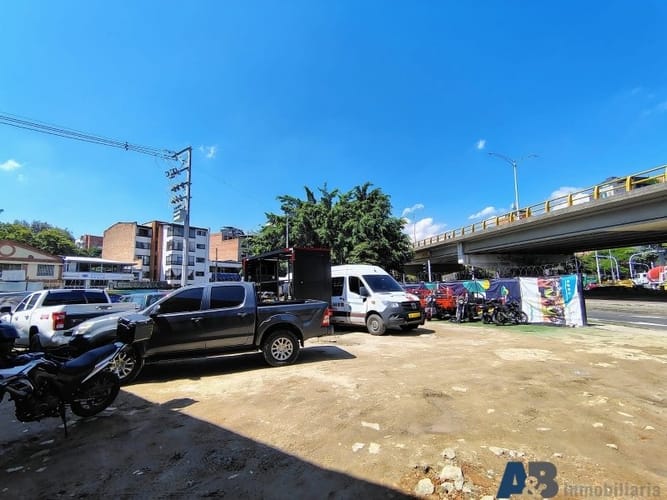 Local en arriendo en Conquistadores, Medellín, 420 m² · foto 6 de 9