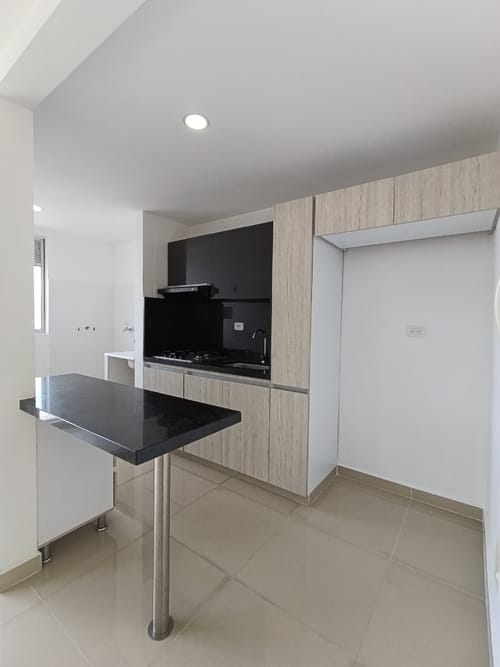 Apartamento de 3 alcobas en arriendo en La Floresta, Los Patios, 76 m² · foto 2 de 15