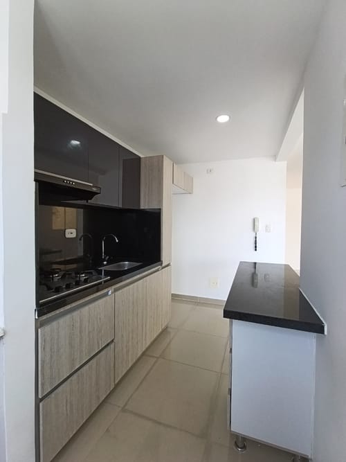 Apartamento de 3 alcobas en arriendo en La Floresta, Los Patios, 76 m² · foto 3 de 15