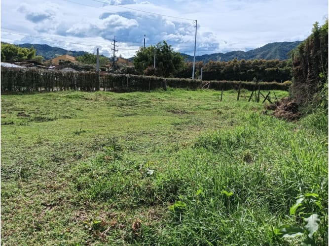 Lote en venta en El Tambo, La Ceja, 322 m² · foto 3 de 7