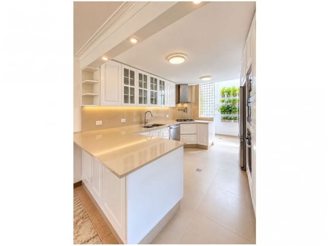 Casa de 4 alcobas en venta en Loma Del Escobero, Envigado, 182 m² · foto 10 de 21
