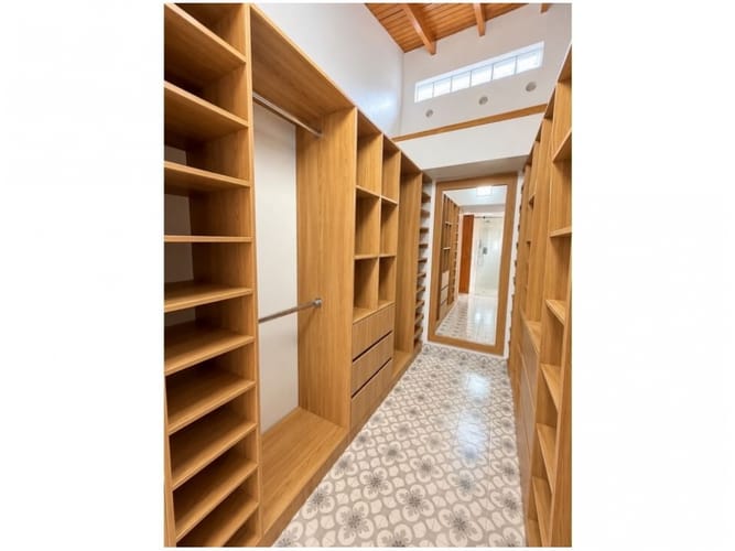 Casa de 4 alcobas en venta en Loma Del Escobero, Envigado, 182 m² · foto 21 de 21