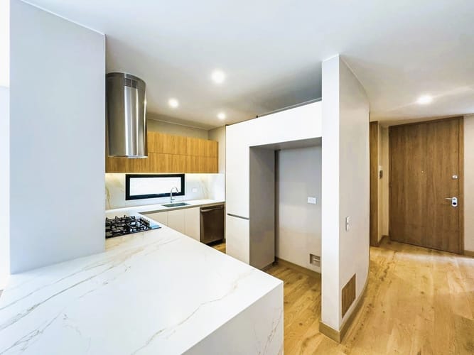 Apartamento de 3 alcobas en venta en La Cabrera, Bogotá, 133 m² · foto 5 de 18