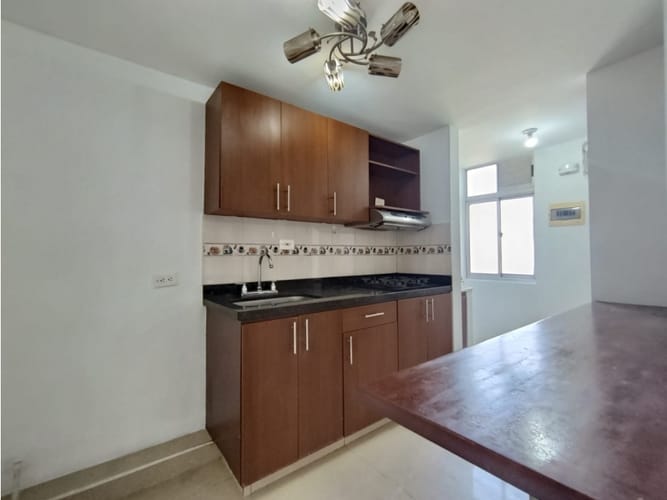 Apartamento de 3 alcobas en venta en Madera, Bello, 65 m² · foto 3 de 11